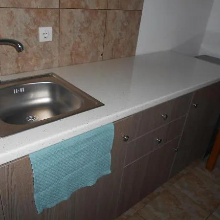 Kapetanios Apartament Perissa (Santorini)
